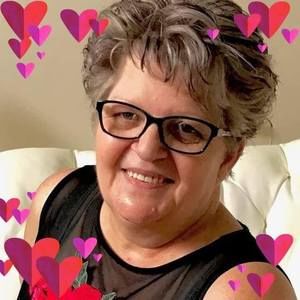 Meet your Posher, Zineta